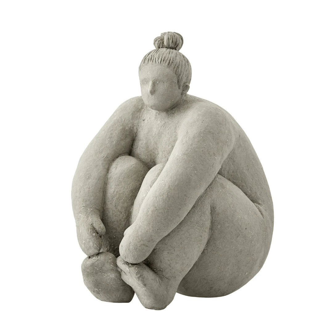 "Serenità" — Sitting Woman Sculpture
