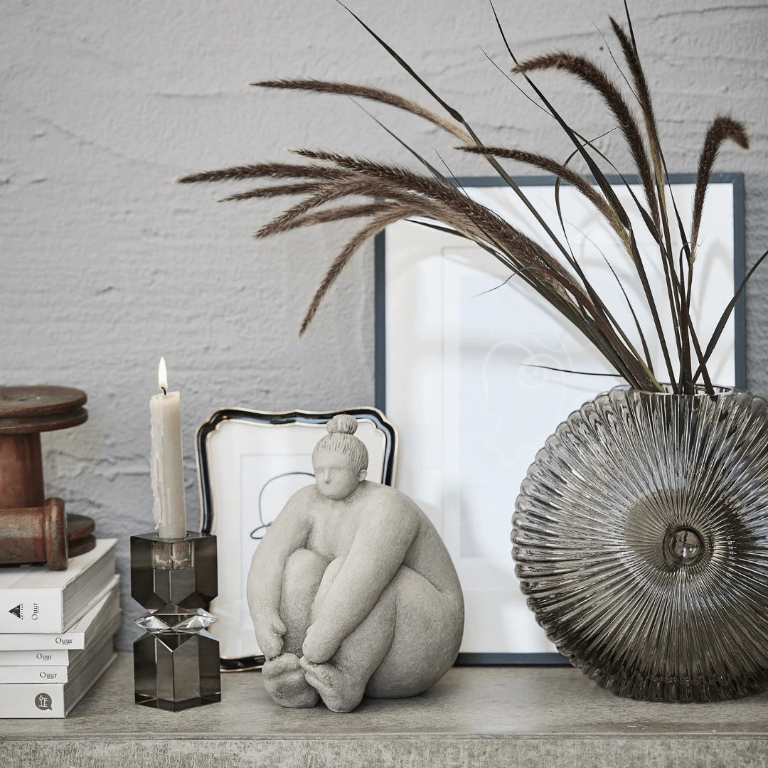 "Serenità" — Sitting Woman Sculpture